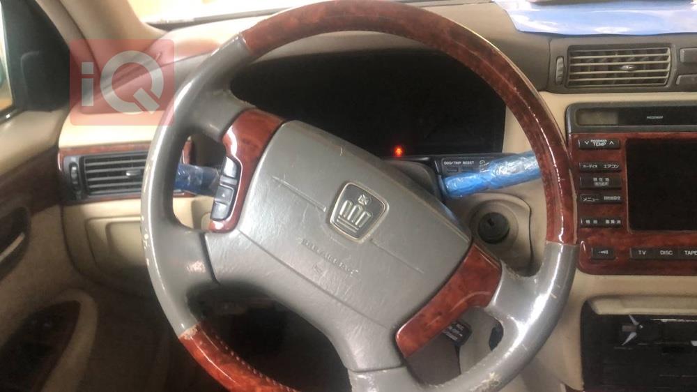 تويوتا كراون